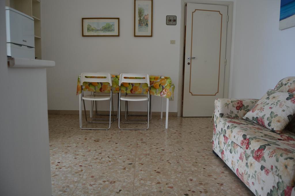 Via Padova Apartment มาร์เชลลี ภายนอก รูปภาพ