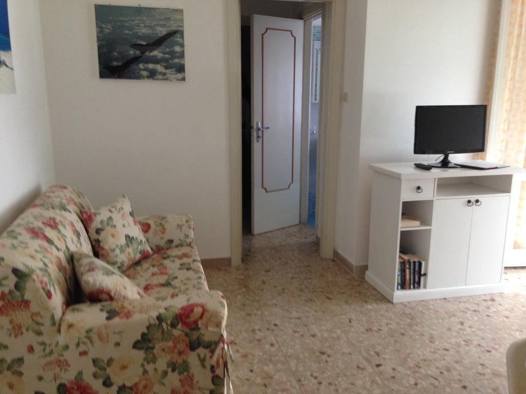 Via Padova Apartment มาร์เชลลี ภายนอก รูปภาพ
